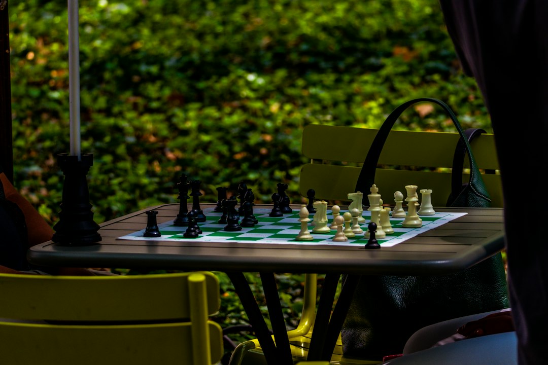 Photo chess table lighting
